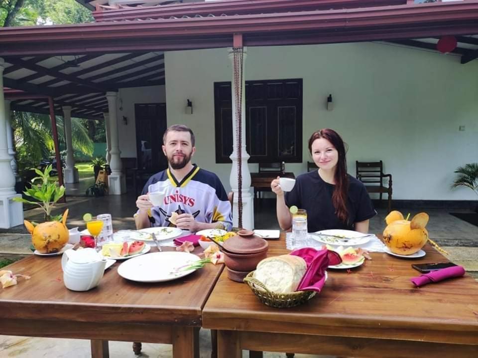 Visu Villa Hotel Habarana Buitenkant foto